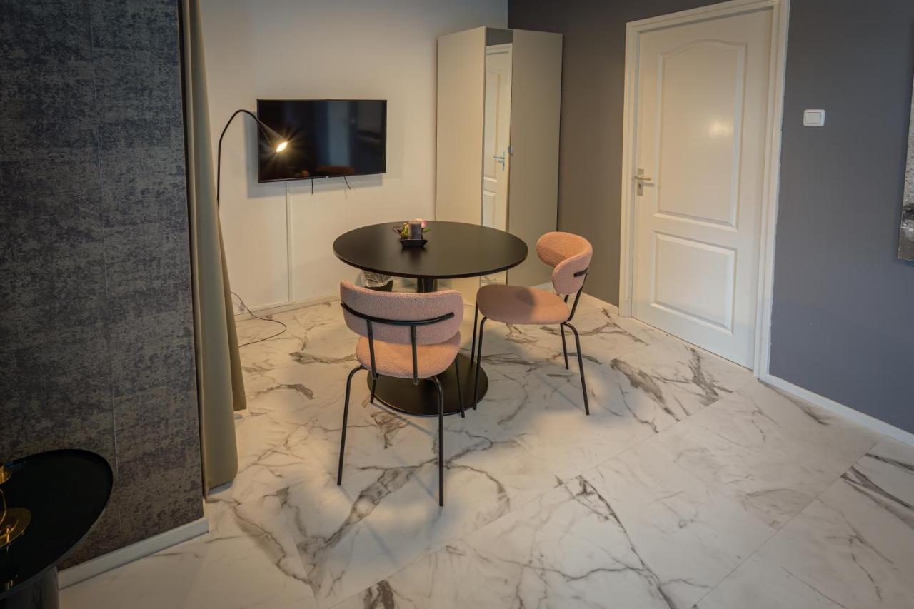 Bed And Breakfast Groningen - Peizerweg Eksteriør billede